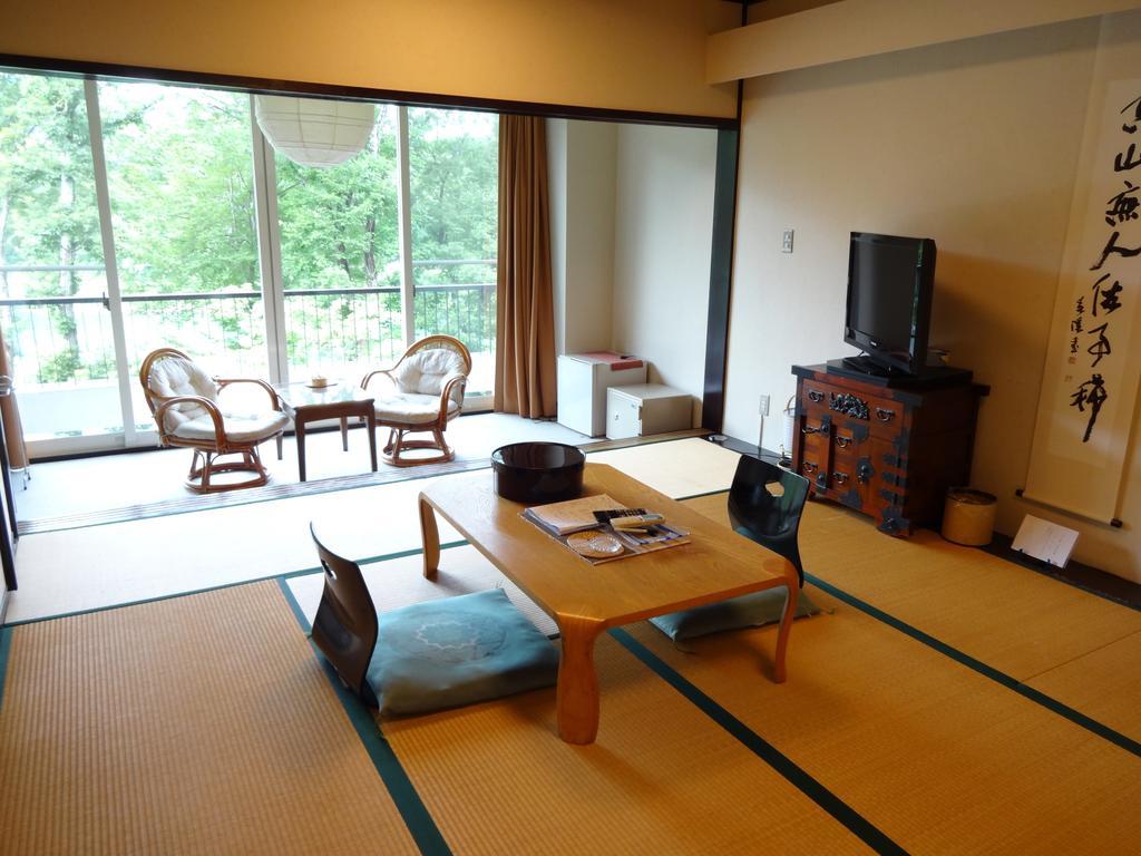 Le Vent Vert Kokyo Minakami Bagian luar foto
