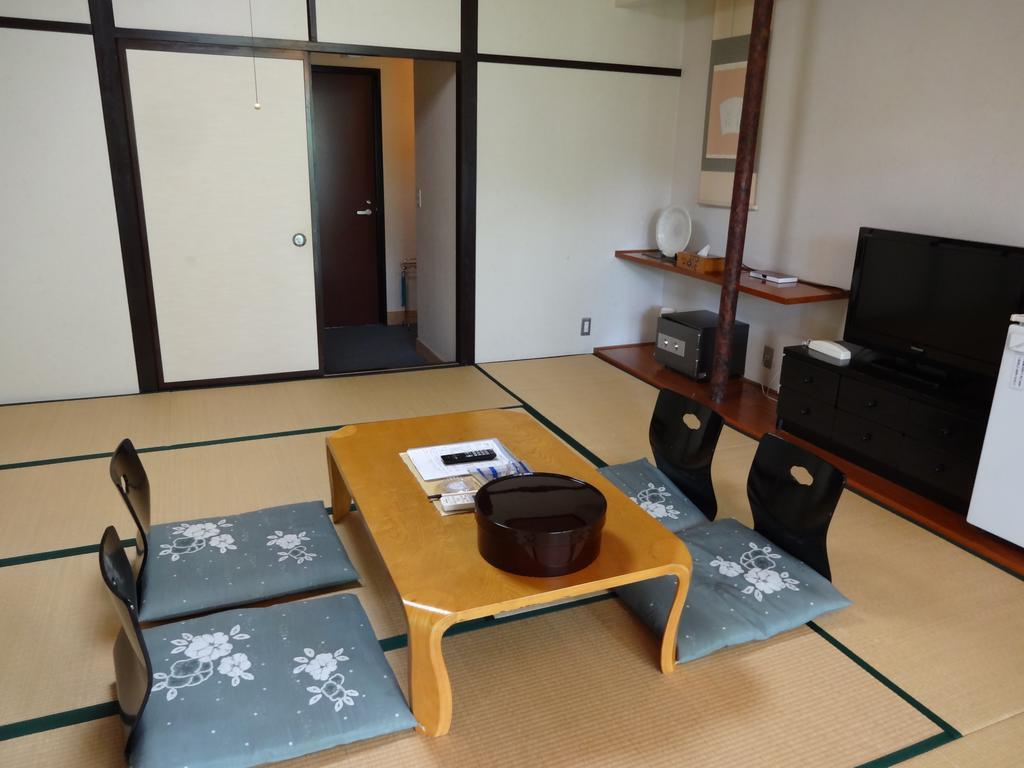 Le Vent Vert Kokyo Minakami Bagian luar foto